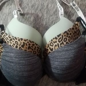 Bundle of 3 Victoria secret bras, padded 34 D